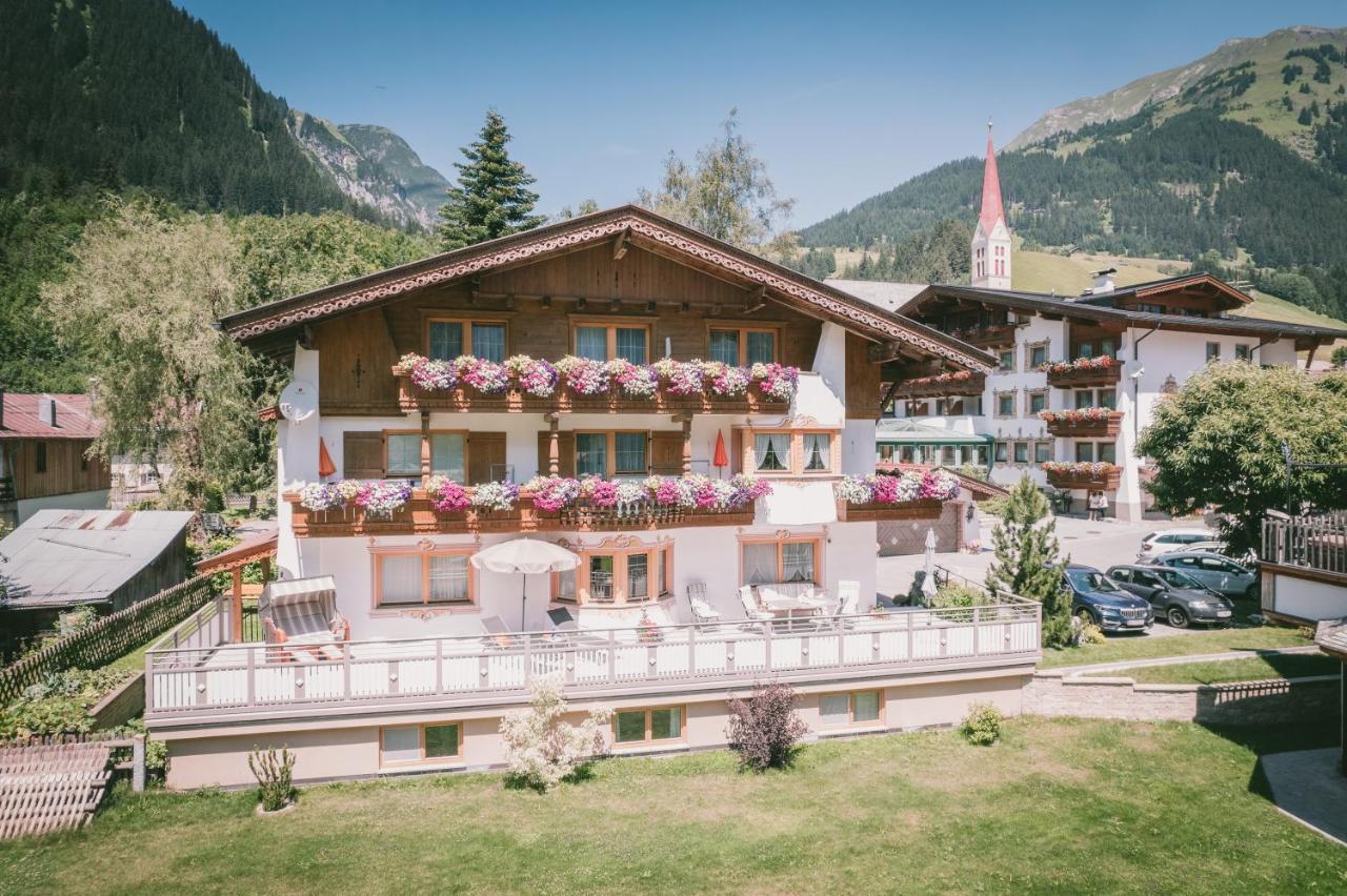 Landhaus Marion Hotel Holzgau Exterior foto